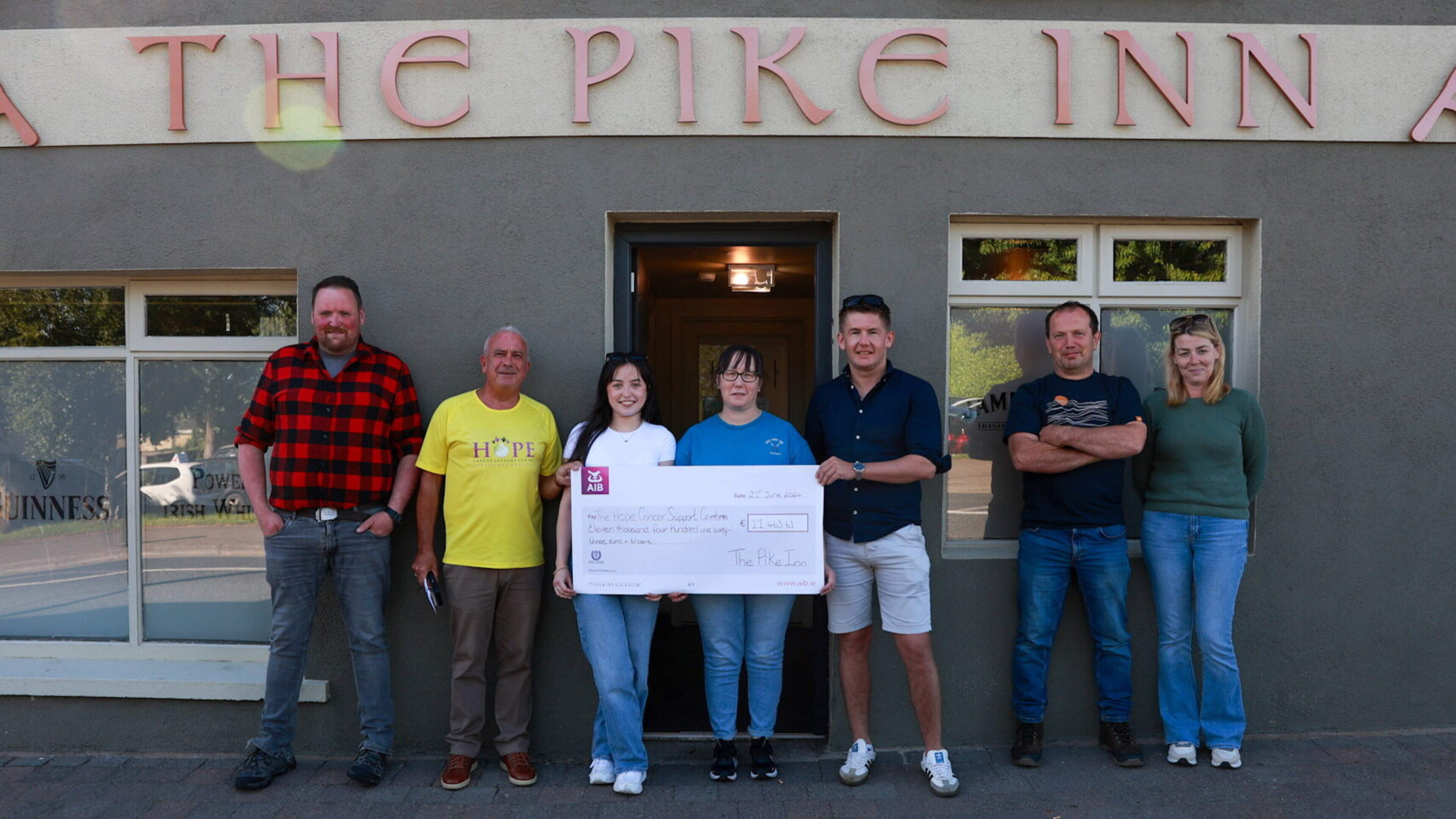 ‘For a small village it’s a lot of money’ — Rural Wexford pub raises over €11,000 for Hope Centre